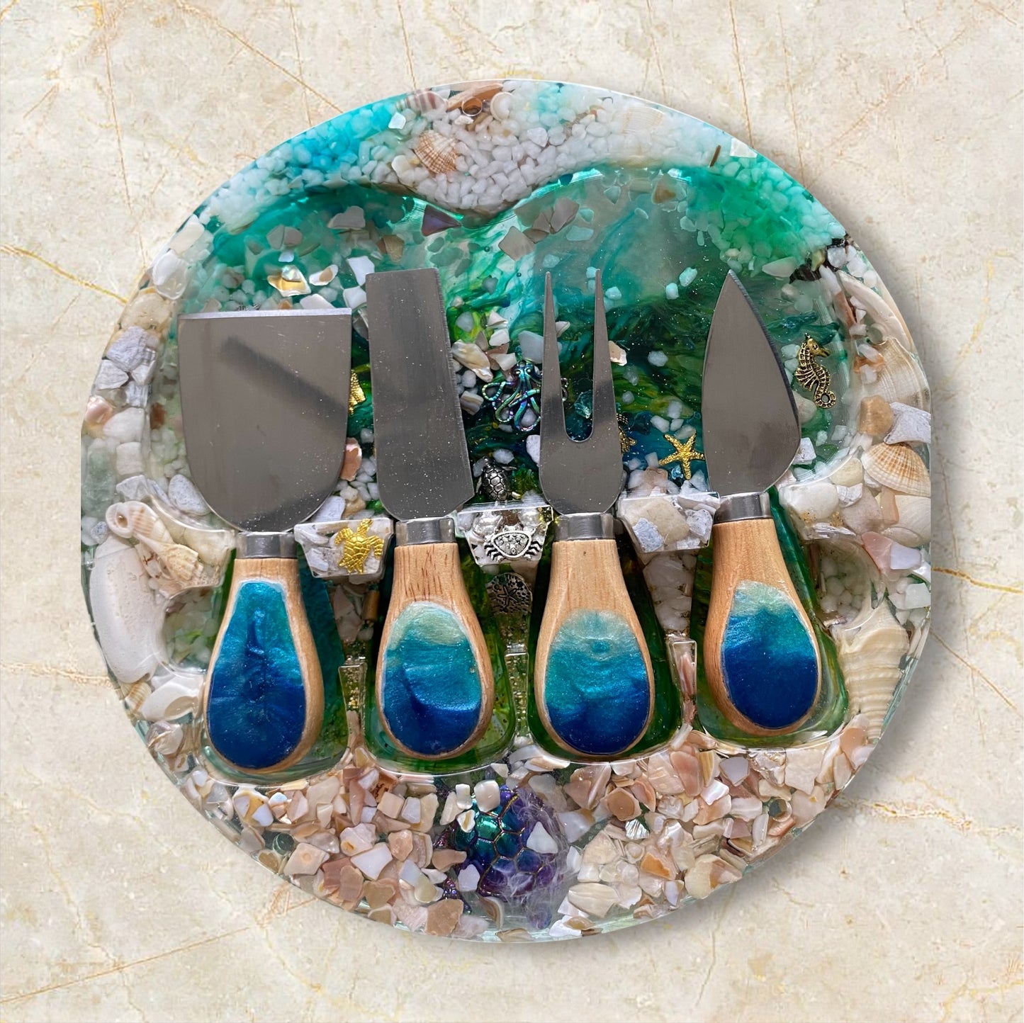 Seaside Elegance – Cheese Knife Set with Resin Base