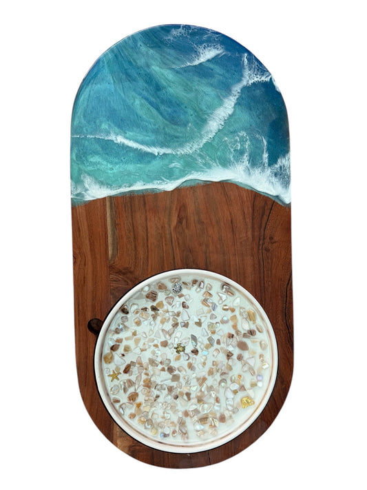 Coastal Charm Cheeseboard (M) – Acacia + Resin